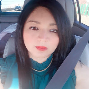 Meet your Posher, Dalia